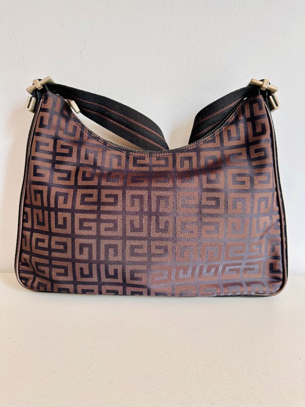 GIVENCHY ESPRESSO BROWN MONOGRAM SIGNATURE LOGO SHOULDER BAG NA1012
